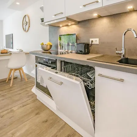 Casa de Férias Baltic Village-damp Damp